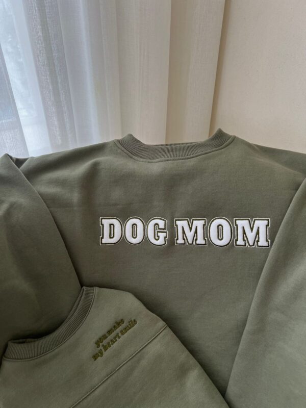 HOODIE DOG MOM