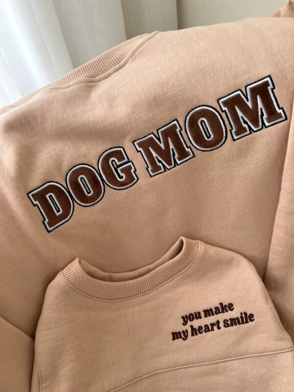 HOODIE DOG MOM