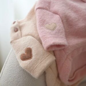 COZY HEART KNIT